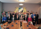 RTU rektors sveic "RTU/Inspecta" florbolistus