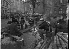 Mirkļi ugunskura atblāzmā