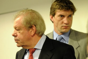 LHF atlaiž visus izlases darbiniekus