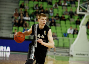 Bertānam 24 punkti un uzvara Vaļevā