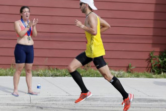 Bareiķis noskrien trešo maratonu mēnesī, uzvar Rokfordā