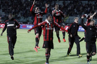 "Milan" par mata tiesu izglābjas Sjēnā, "Udinese" sagrauj "Inter" "Milan" par mata tiesu izglābjas Sjēnā, "Udinese" sagrauj "Inter"