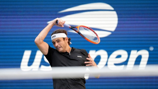 Frics pirmoreiz tiek "Grand Slam" pusfinālā