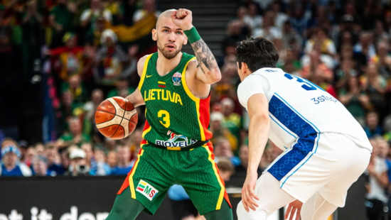 Lietuvas uzvara Tamperē ieskicē Baltijas derbiju Eurobasket astotdaļfinālā