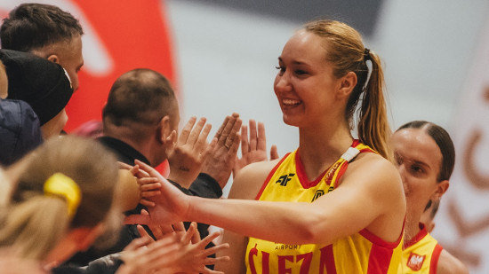 Dignai Strautmanei ekonomiskais "double-double" pirmajā bronzas spēlē