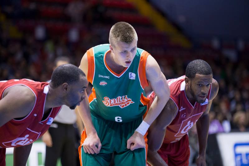 2014-11-16_10421616_737990662956474_1222