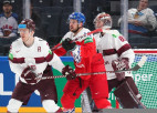 Video: Čehi pirmajā periodā saplosa Latvijas hokeja izlasi