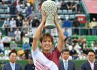 Šapovalovs uzvar vairāk izspēlēs, tomēr Seulas titulu izcīna japānis Nišioka