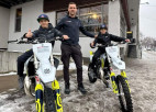 Desmit gadus vecie brāļi Cīruļi 2024. gada sezonā startēs ar ''Husqvarna'' rūpnīcas motocikliem