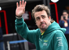 42 gadus vecais Alonso pagarina līgumu ar "Aston Martin" līdz 2026.gada beigām
