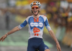 Francūzis Bardē uzvar "Tour de France" pirmajā posmā, Skujiņš 19. vietā