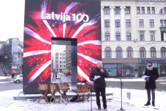 Video: Rīgā sāk darboties vides mākslas objekts – virtuāls piemineklis “Goda vārti”