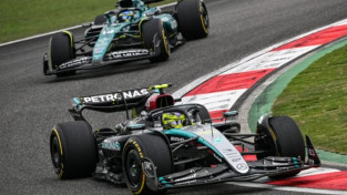 F1 mēģina pierunāt komandas dažādot mašīnu krāsas