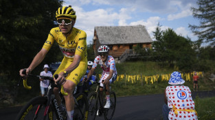 Pogačars tikpat kā nodrošina "Tour de France" titulu, latvieši septītajā desmitā