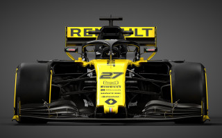 Foto: "Renault" prezentē jauno F1 modeli