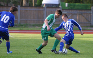 Foto: Valmierieši pārspēj Metalurga dublierus 1:0