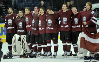 Foto: Latvija pasaules čempionātu sāk ar uzvaru