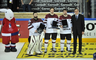Foto: Latvija pasaules čempionātu noslēdz ar zaudējumu Francijai