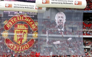 Foto: "Manchester United" atgūst "Community Shield" trofeju