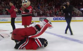 Video: NHL jocīgākie momenti gada sākumā