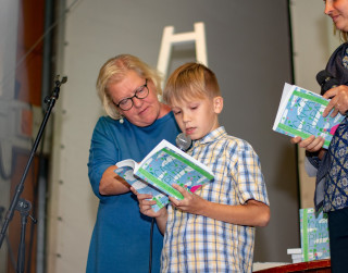 Izsludina "Garās pupas" ikgadējo dzejoļu konkursu bērniem un pusaudžiem