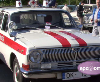 Video: Ar Žiguļiem, Moskvičiem, Volgām un Latvijām startē retro auto sezona