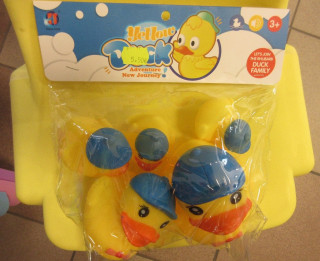 PTAC atsauc bīstamu vannas rotaļlietu – pīļu ģimene Yellow Duck
