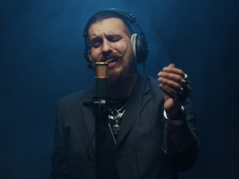 Video: Miks Galvanovskis piedāvā jaunu versiju leģendārajai Paula dziesmai - “Es aiziet nevaru” Video: Miks Galvanovskis piedāvā jaunu versiju leģendārajai Paula dziesmai - “Es aiziet nevaru”