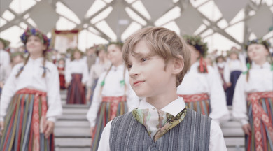 Pirmizrādi Rīgā un LTV piedzīvos dokumentālā filma “Dziesmu avoti 1866” – stāsts par pirmajiem latviešu skolēnu koru svētkiem