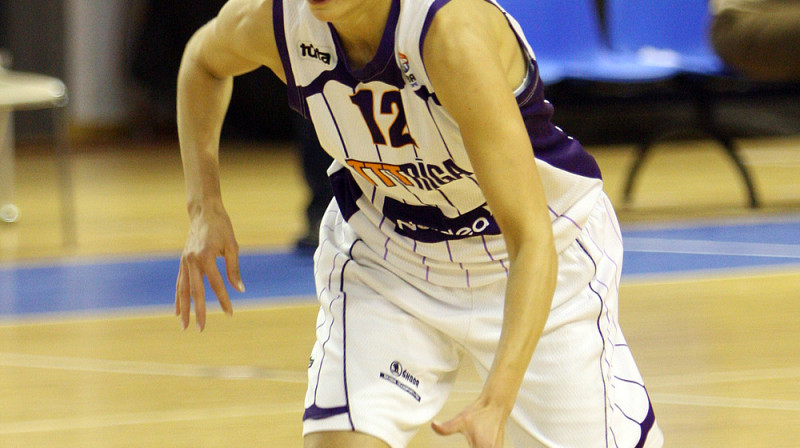 Dita Krūmberga
Foto: fibaeurope.com, Renārs Buivids, uskbasket.cz un DmitryArgunov.com