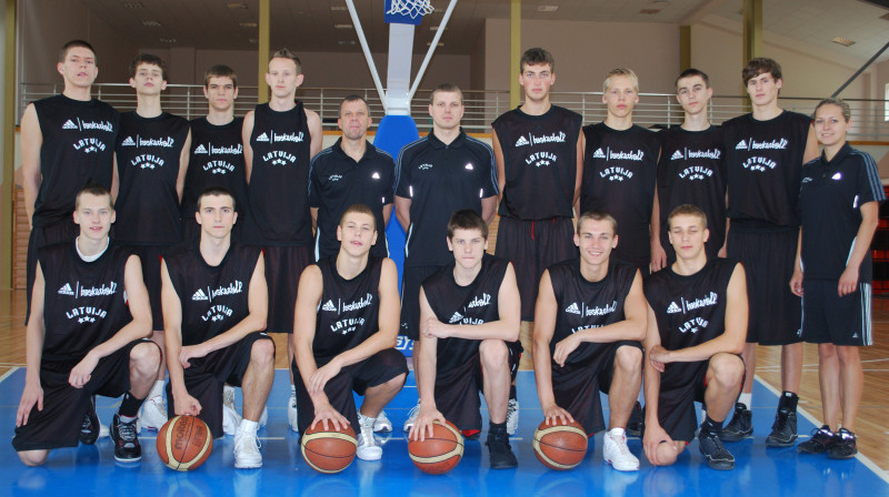 Latvijas U-16 valstsvienība 
Foto: Mārcis Senkēvičs