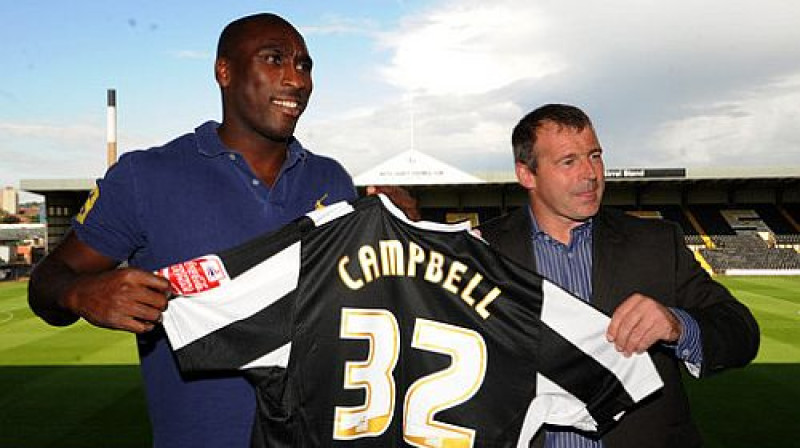 Sols Kempbels un ''Notts County'' treneris Jans Makparlands
Foto: EMPICS Sport