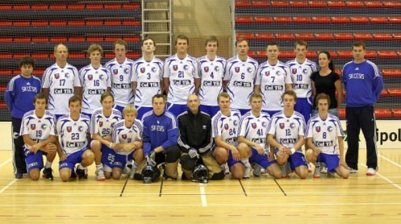 Florbola komanda "Lekrings"
Foto: www.skcesis.lv