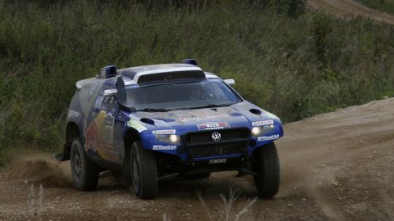 Žinils de Viljē kļuvis par ''Silk Way Rally'' līderi
Foto: www.volkswagen-motorsport.com