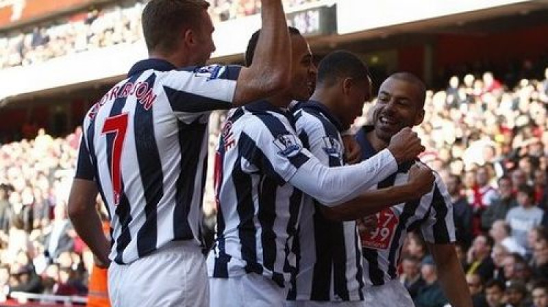 "West Bromwich" spēlētāji līksmo
Foto: PA Wire/Scanpix