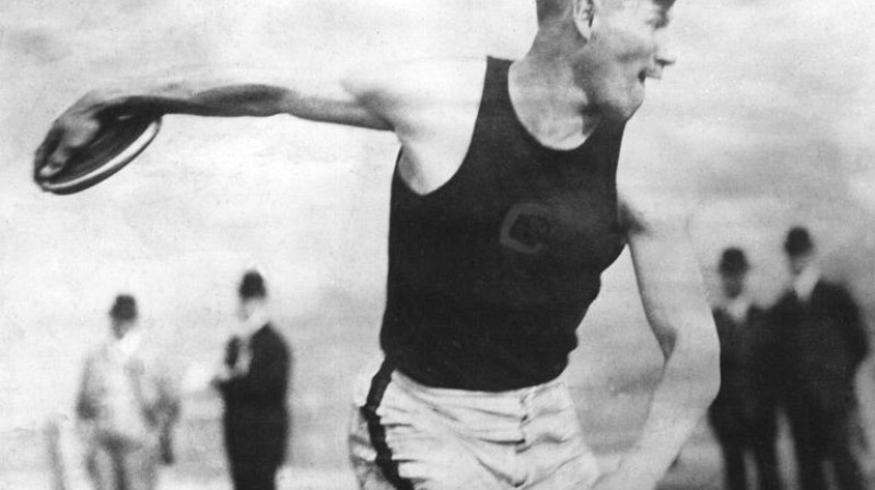 Džims Torps dzīves laikā savas Stokholmas olimpiskās zelta medaļas tā arī neatguva
FOTO: "toptenz.net"