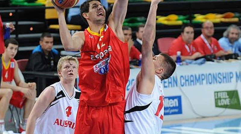 Spānijas izlases līderis Nikola Mirotičs līdz šim Eiropas čempionātā nav apturēts. Vai to izdarīs Latvijas basketbolisti?
Foto: fibaeurope.com