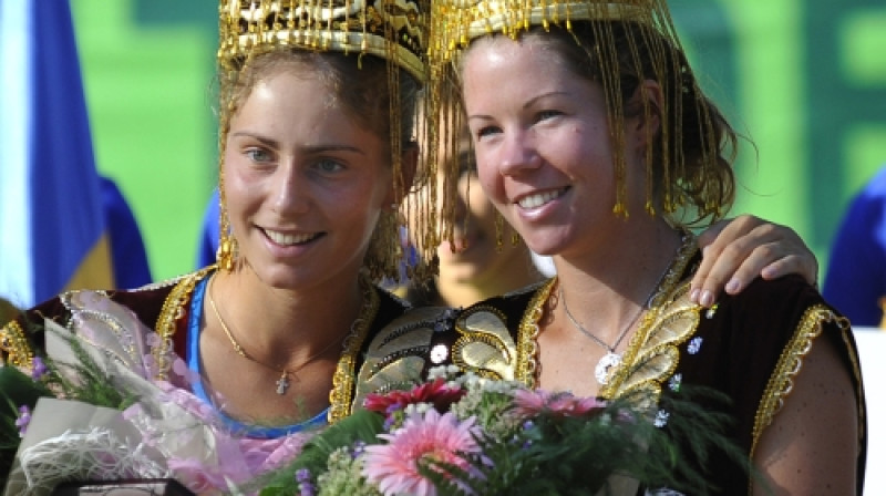 Ksenija Pervaka un Eva Birnerova
Foto: AFP/Scanpix