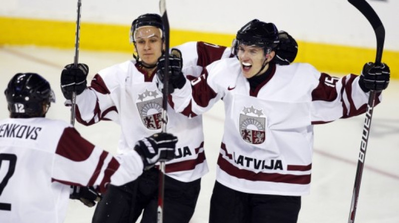 Latvijas U-20 izlase arī nākamgad startēs pasaules čempionātā augstākajā divīzijā.
Foto: Skanpix/Reuters