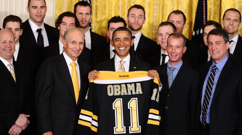 Baraks Obama ar Bostonas "Bruins" komandu
Foto: AP/Scanpix