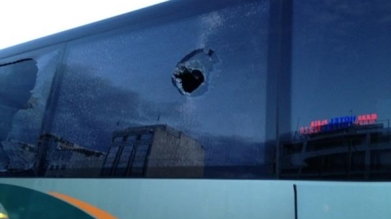 "Panathinaikos" autobuss pēc uzbrukuma
Foto: Alekss Maričs