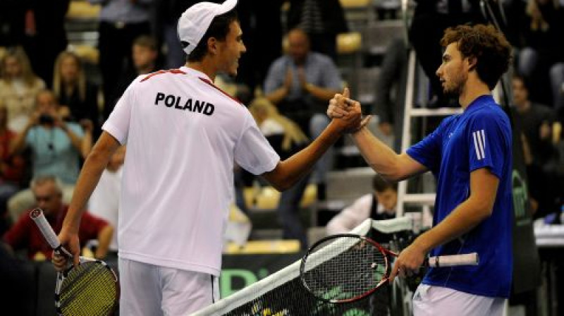 Ježi Janovičs un Ernests Gulbis pirms diviem gadiem Deivisa kausa mačā Rīgā
Foto: Romāns Kokšarovs, Sporta Avīze, F64