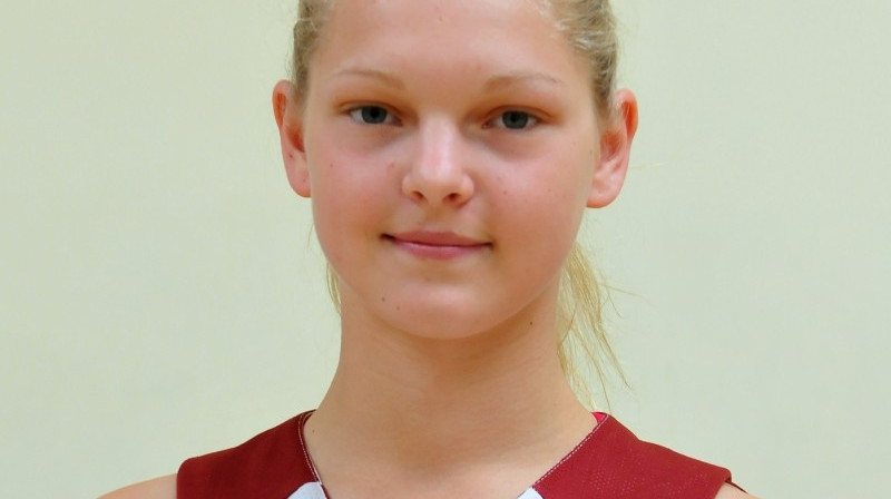 Elīna Bērziņa: 7 punkti Latvijas U18 izlases pirmajā pārbaudes spēlē ar Somijas juniorēm.
Foto: www.basket.lv