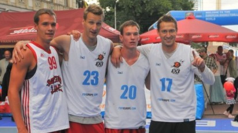 Gemius - Latvijas čempioni 3x3 basketbolā uzņēmumu grupā.
Foto: Romualds Vambuts