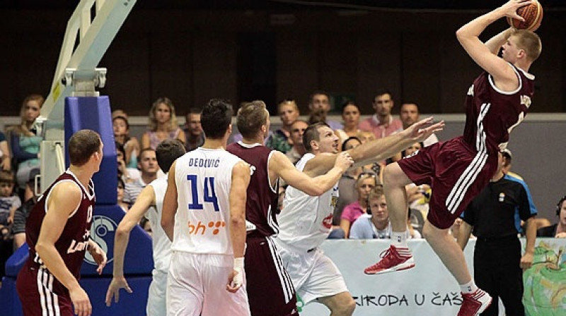 Dāvis Bertāns kvalifikācijas pirmajā spēlē Sarajevā pret Bosniju-Hercegovinu
Foto: www.fibaeurope.com