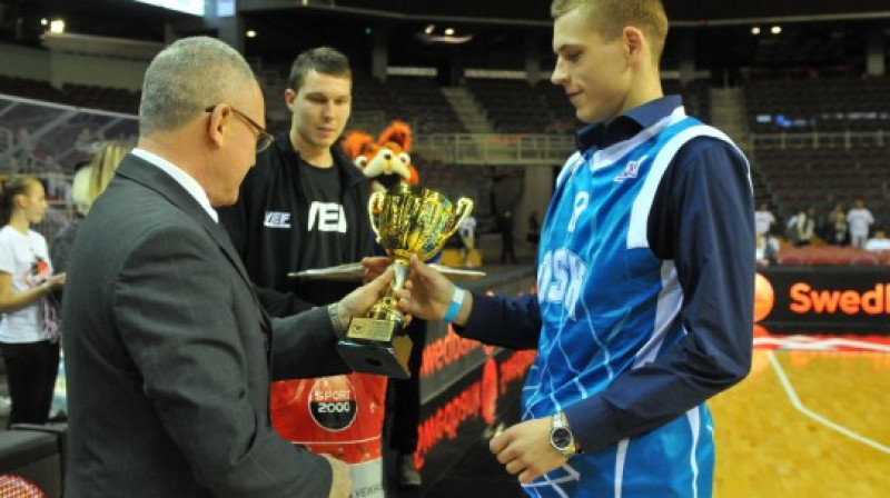 Klāvs Strazdiņš Norčepingā bija DSN līderis
Foto: Romualds Vambuts, Basket.lv