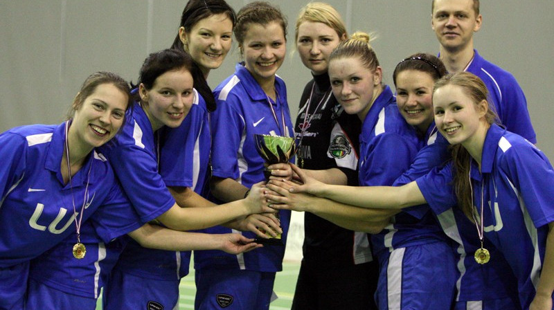 Latvijas Universitātes florbolistes pirms gada izcīnīja Latvijas Universiādes čempionu titulu
Foto: Renārs Buivids, floorball.lv