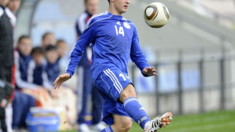 Valērijs Šabala tika atzīts par 2012.gada labāko jaunatnes futbolistu Latvijā
Foto: Romāns Kokšarovs, Sporta Avīze, f64