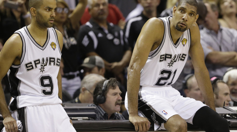 "Spurs" līderi Tonijs Pārkers un Tims Dankans šonakt laukumā nedosies
Foto: AP/Scanpix