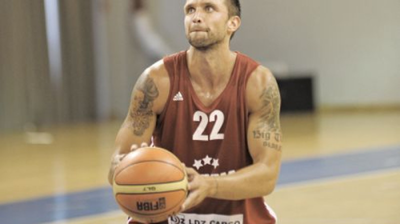 Armands Šķēle 
Foto: Romāns Kokšarovs, Sporta Avīze, f64